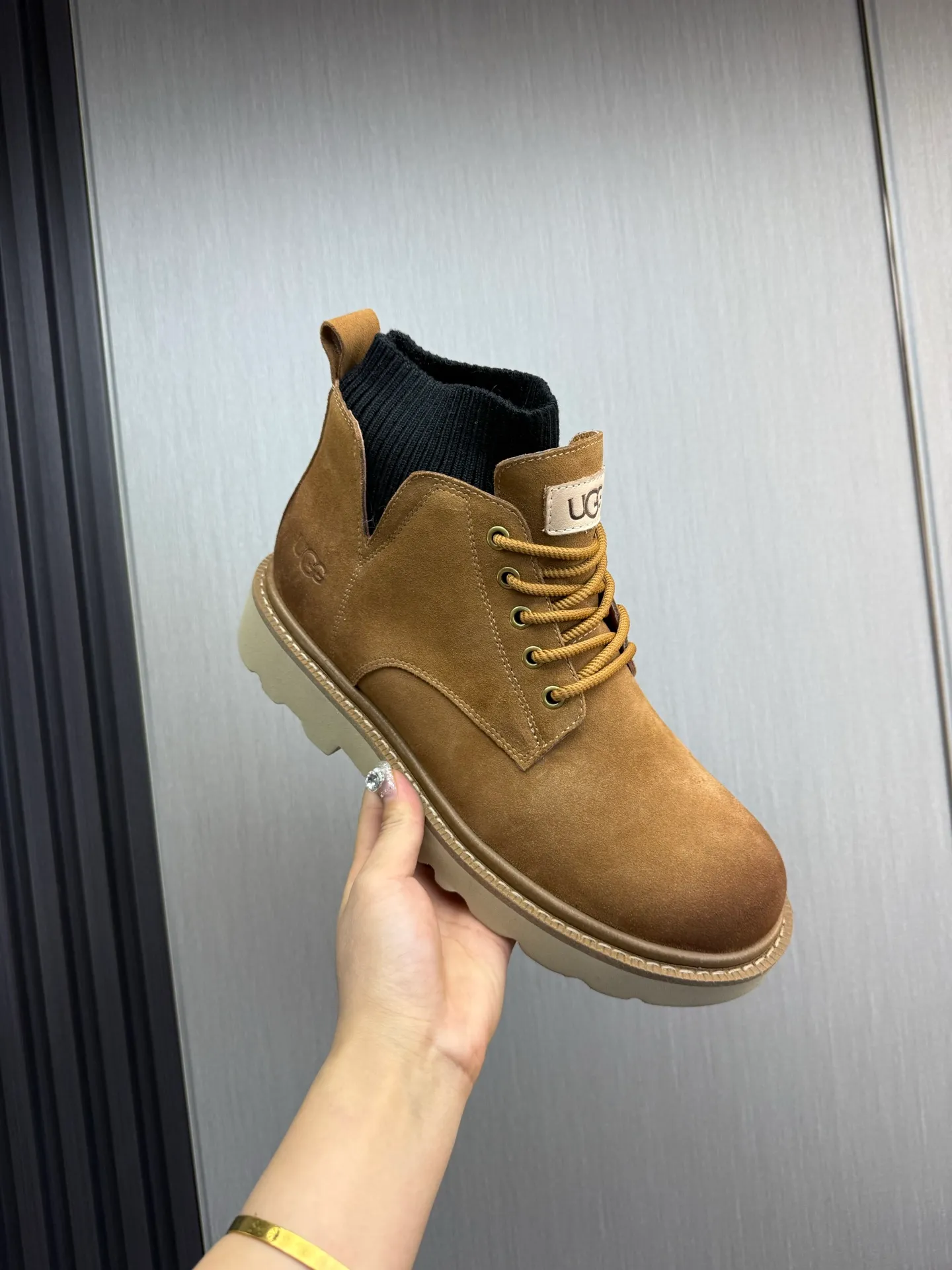 Factory price 640💰 [UGG] Men's hot winter warm boots🐑Simple and fashionable design, cowhide➕comfortable and warm wool lining. Soft and comfortable to wear, good warmth retention, and excellent foot feel. Regular size 38-45